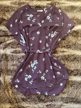 Floral Split-Neck Tunic with Belt - Plum